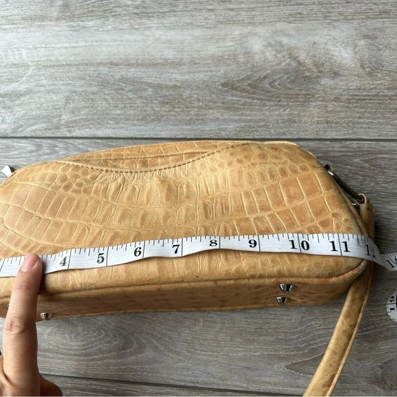 Concepts Canada Croc Embossed Leather Shoulder Bag  Made in Canada - Picture 14 of 16